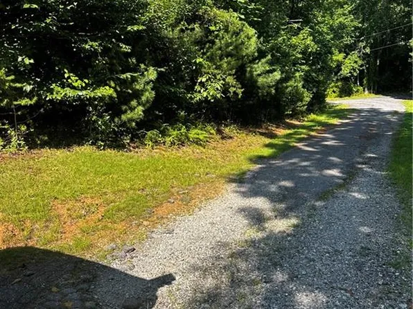 Walker Ln, Millers Creek, NC 28651