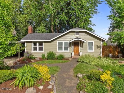 809 S 19th Ave, Yakima, WA, 98902