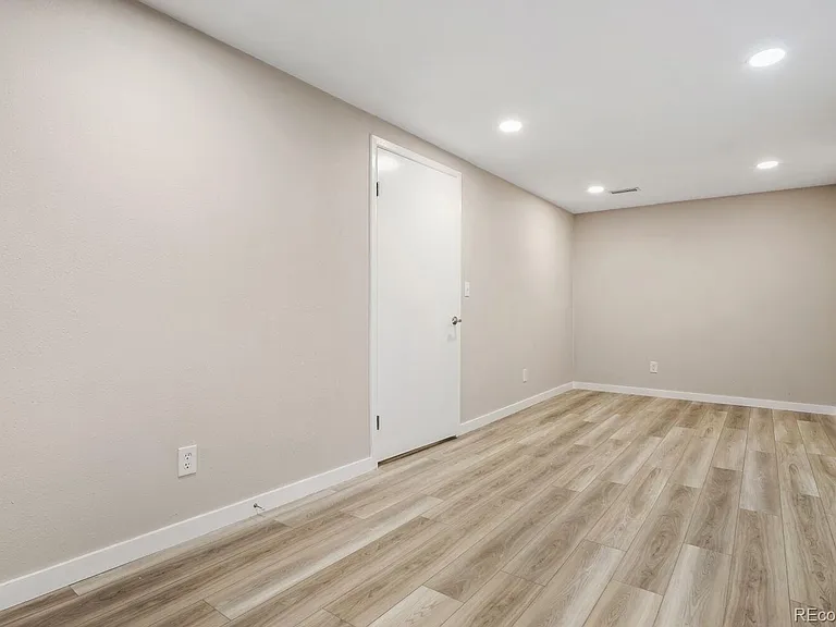 11962 E Maple Ave — Photo 21