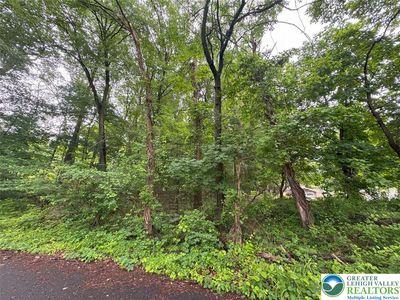 140 E Mountain Rd, Allentown, PA, 18103