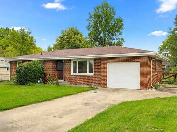 1208 E Fairview St, Peoria, IL 61615