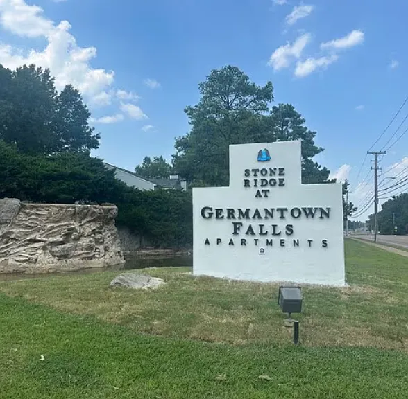 Stoneridge at Germantown Falls — Photo 2