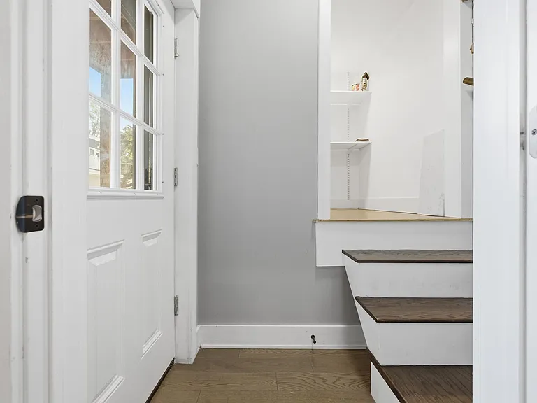 447 Frankfort St #1 — Photo 7
