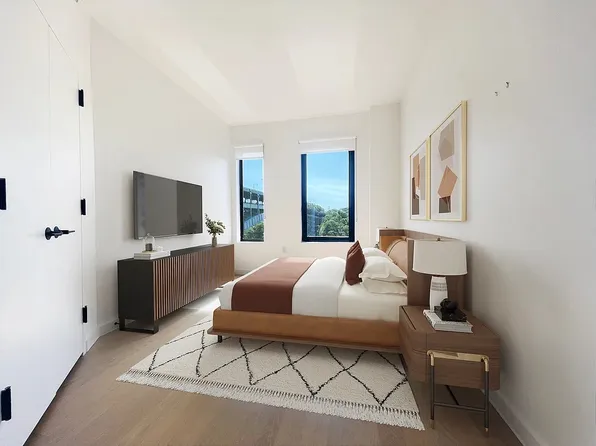 2395 Palisade Avenue image 3 of 8