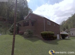 100 Clarks Pike Rd, Creighton, PA 15030