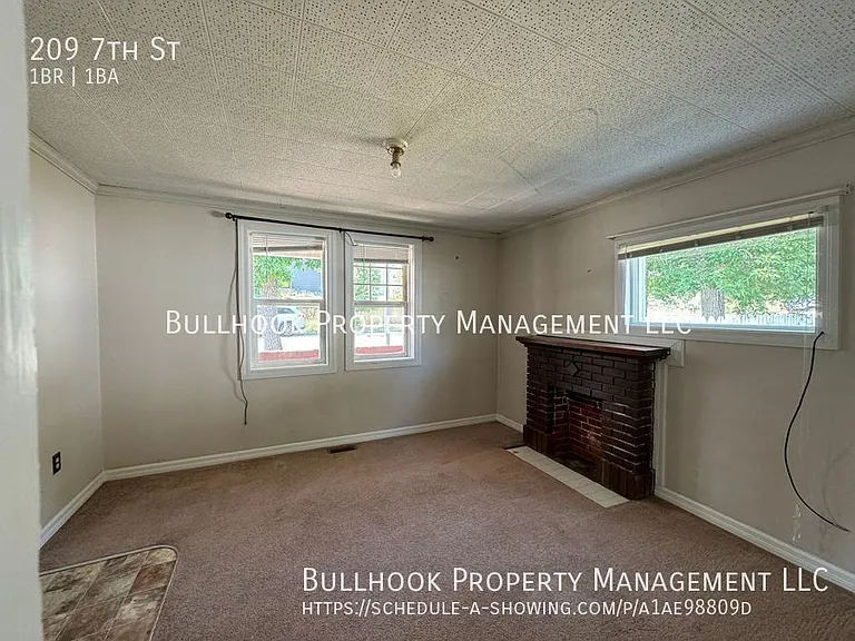 209 7th St — Photo 2