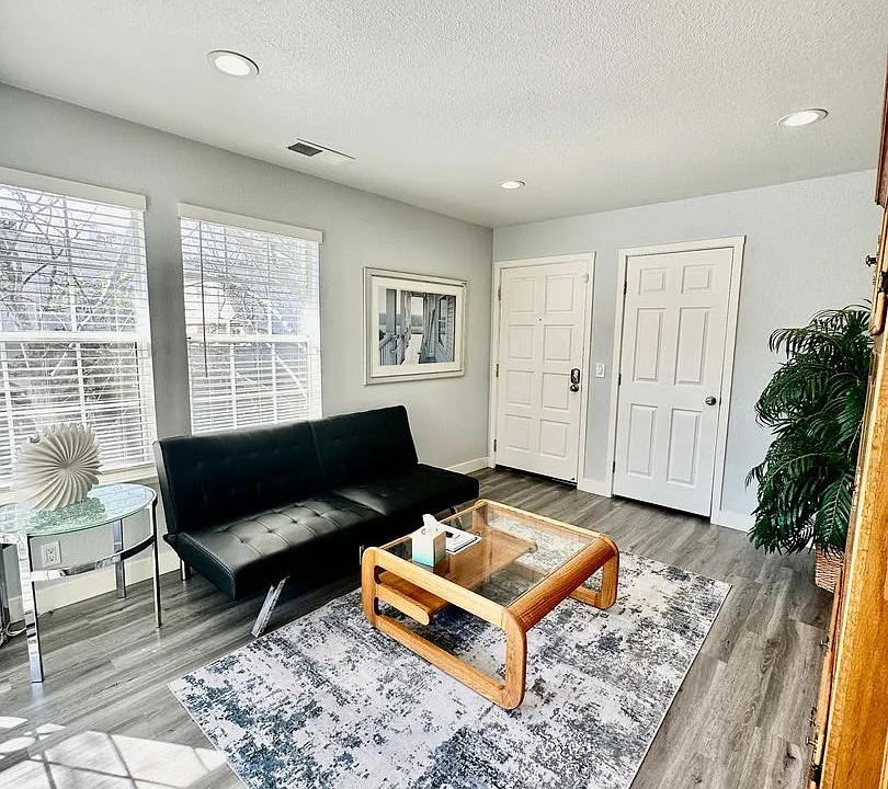 Aggie Properties - Residential