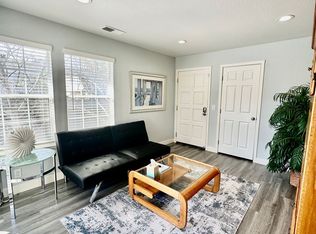 231 3rd St APT 2, Davis, CA 95616