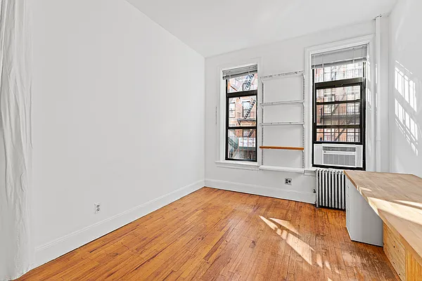Rented by Corcoran | media 6