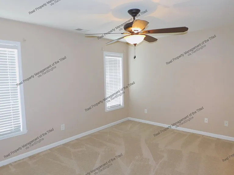 5012 Philly Ln — Photo 8