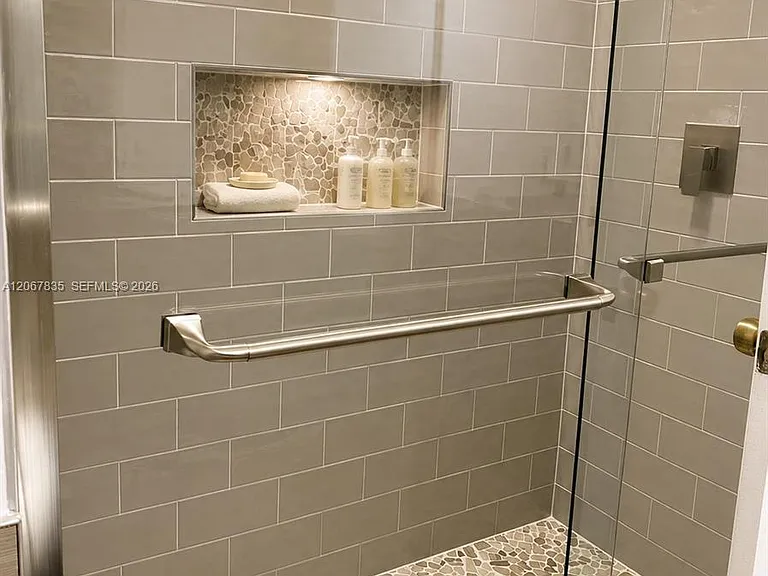 4633 Vilabella Dr #4633 — Photo 21