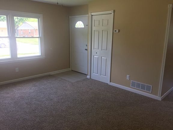 2nd image of 716 Idaho Ln