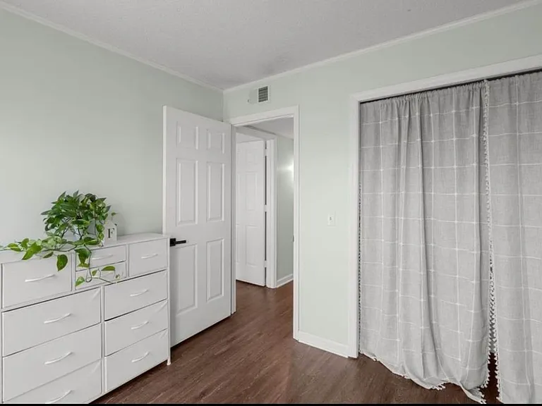 2325 Elliston Pl #410 — Photo 14