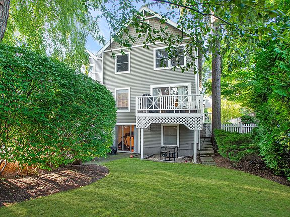 2nd image of 30 Seminary St #30