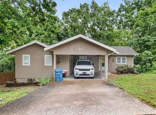 10 Selkirk Dr, Bella Vista, AR 72715