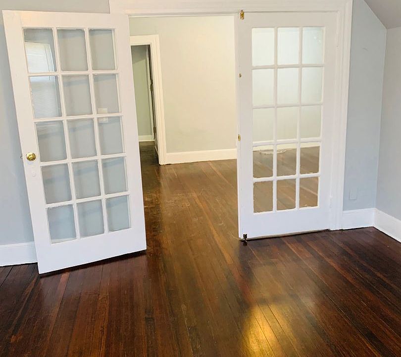 1st image of 74 Irving St #3