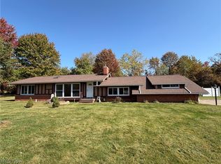 12803 Lynn Dr, Chesterland, OH 44026