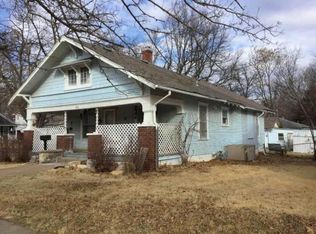 930 W Locust Ave, El Dorado, KS 67042