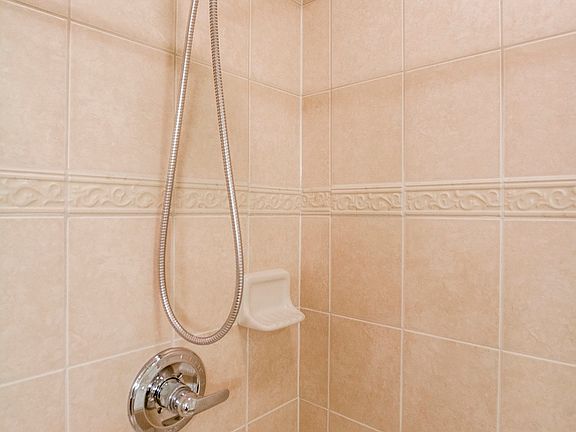 2nd image of 1025 Horton Pl #1025A