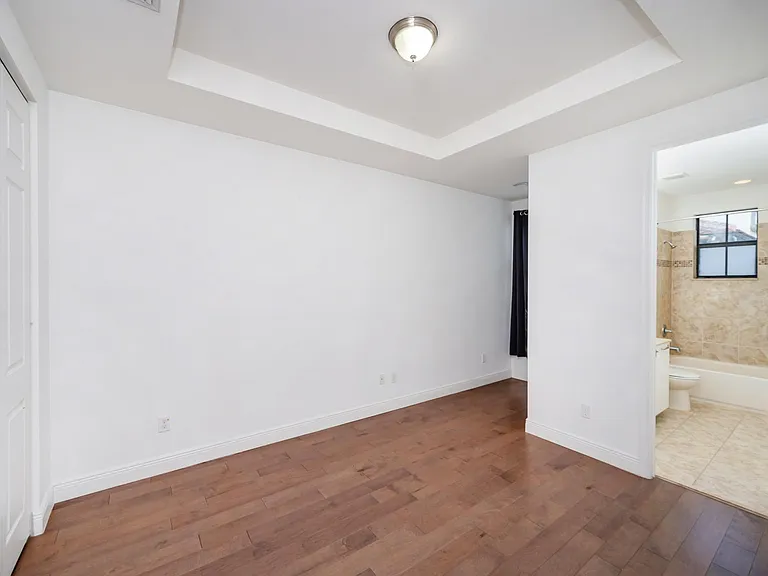 5157 NW 85th Ave — Photo 26