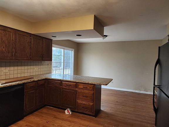 5th image of 25060 Cashel Bay Rd