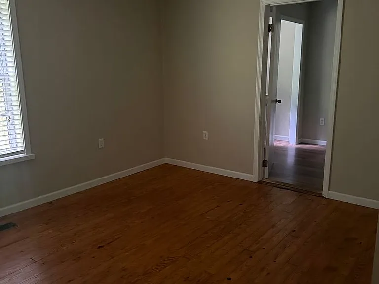 133 Hogan Rd — Photo 6
