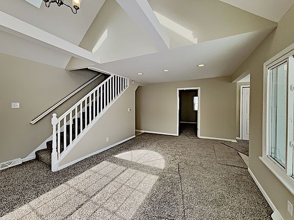 5th image of 9604 S Meade Ave