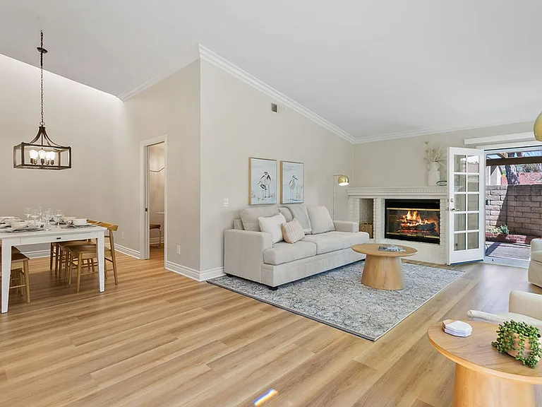 33626 Tidewater Dr — Photo 2
