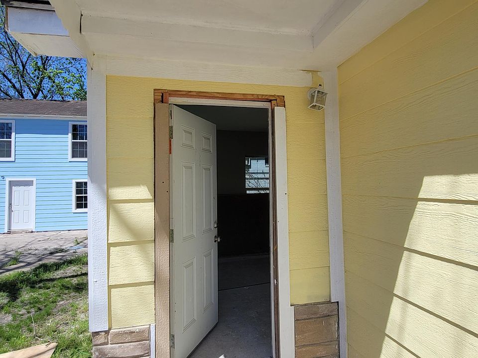 1st image of 626 Henke St Unit B