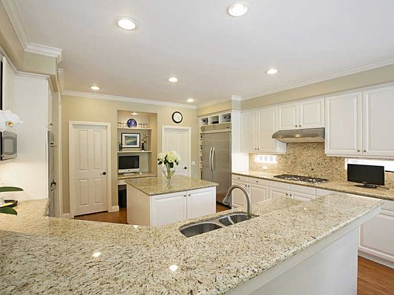 3rd image of 5255 Vallery Ct