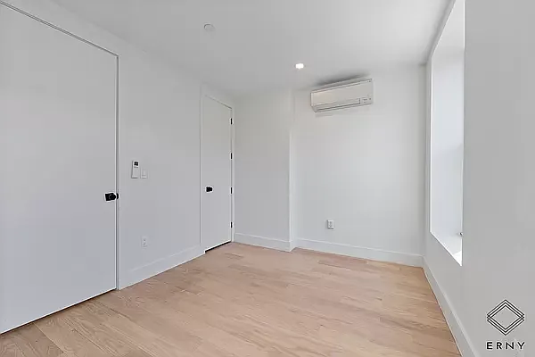 Rented by ERNY LLC | media 13