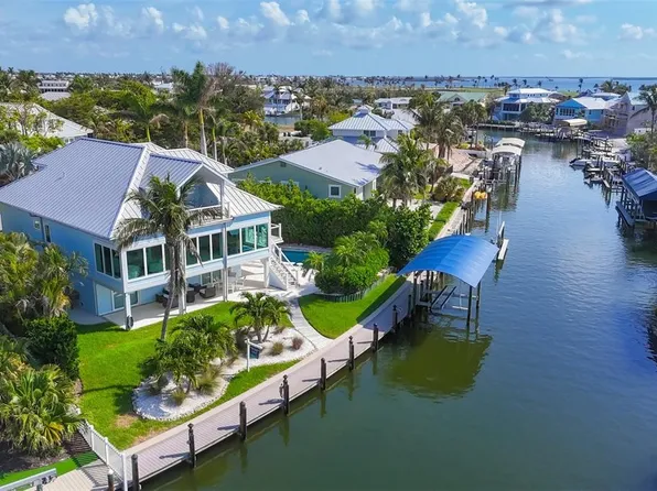 225 Waterways Ave, Boca Grande, FL 33921