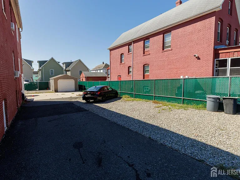 28 Union St #2 — Photo 4
