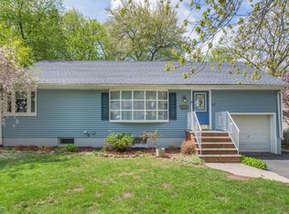 60 Nottingham Rd, Ramsey, NJ 07446