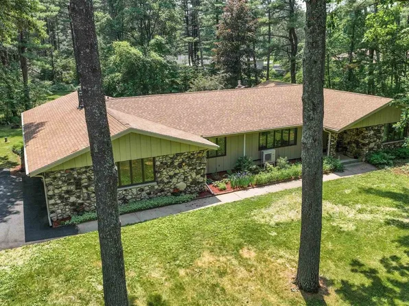 7820 Circle Dr, Wisconsin Rapids, WI 54494