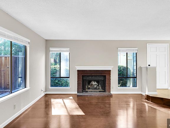 3rd image of 1131 Yvette Ct