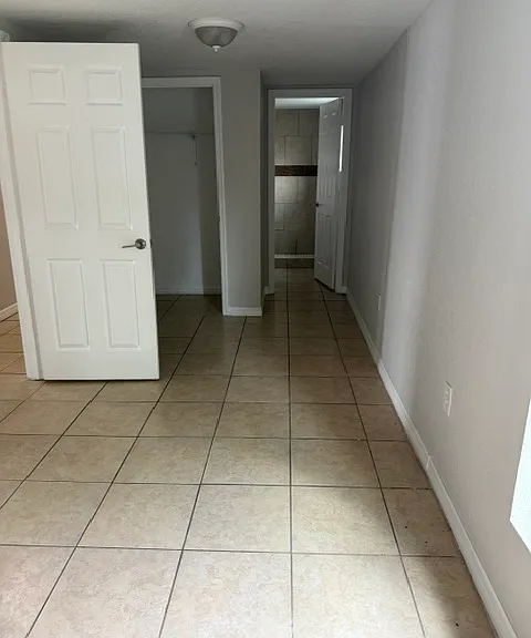 809 Lotus Ave — Photo 6