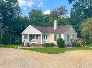 800 Churchmans Mill Rd, Stuarts Draft, VA 24477