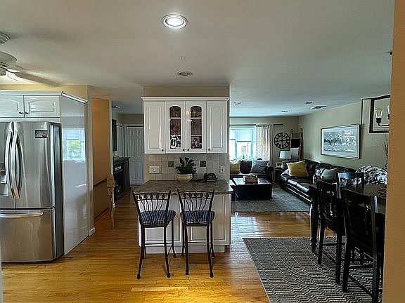 5th image of 249 Hunnewell Ave