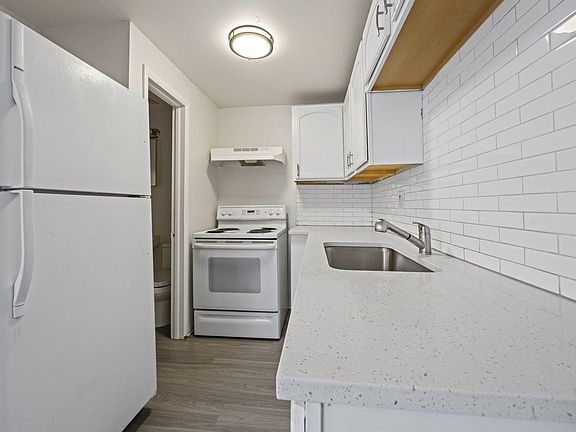 3rd image of 2851 Eliot Cir APT 3