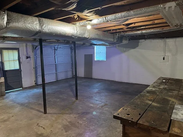 Oriole Cir — Photo 15