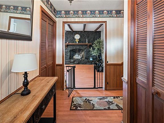 5th image of 2198 S McKinney Rd