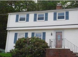 18 Hiawatha Rd, Woburn, MA 01801