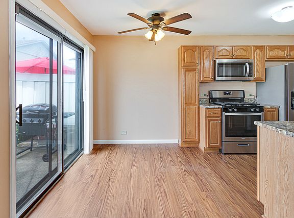 4th image of 228 N Waterford Dr Unit 12C