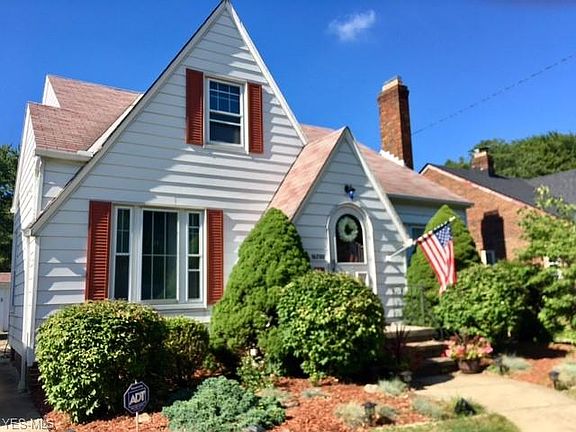 2nd image of 16700 Westdale Ave