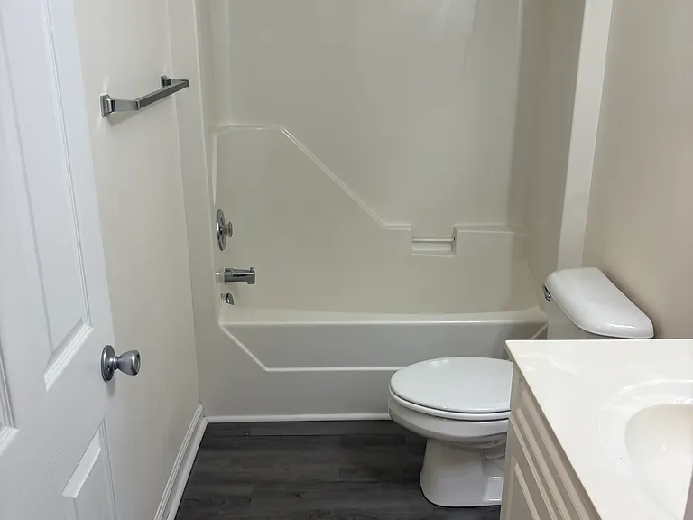 5140 Long Pointe Rd — Photo 13