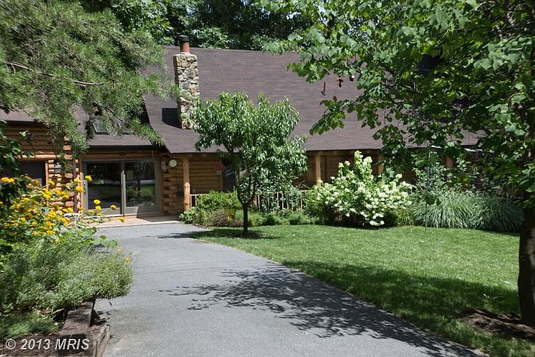 1st image of 103 Carolyn Dr