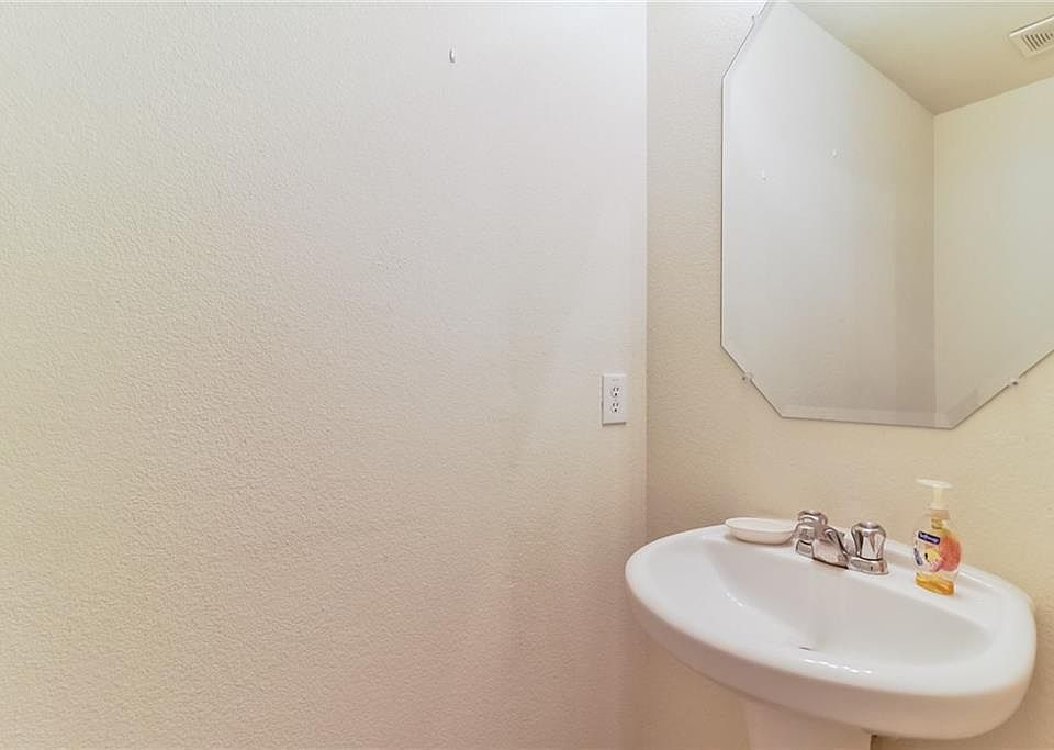1st image of 7545 Lazy Spur Blvd