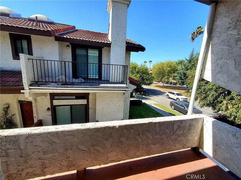 86 S Sierra Madre Blvd #6 — Photo 12