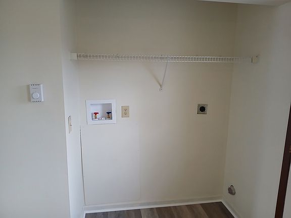 2nd image of 1201 Todd Ln #B